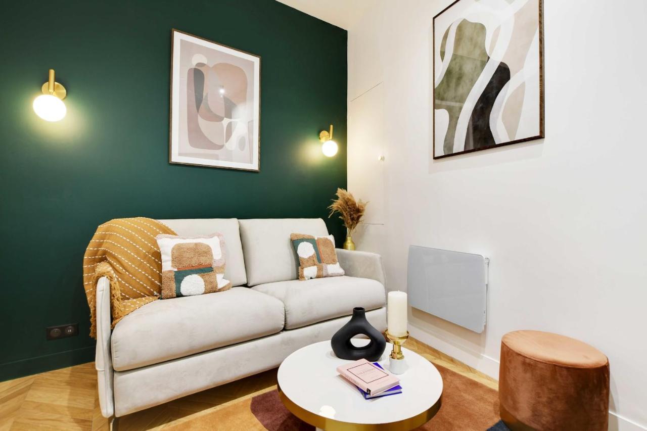 Chic Apartment - 1Br-4P - Facing The Louvre Paris Exterior photo